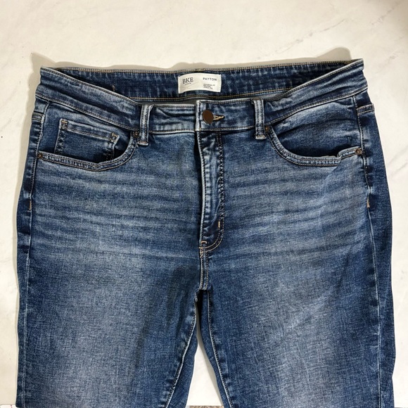 BKE Payton Size 32 Universal Fit Mid Rise Ankle Tall Jeans Medium Wash Western - Picture 3 of 7